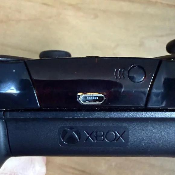 Xbox Controller (Micro-USB, no-Bluetooth) - Picture 4 of 6